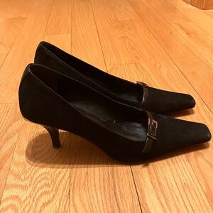 Authentic Gucci heels size 8.5